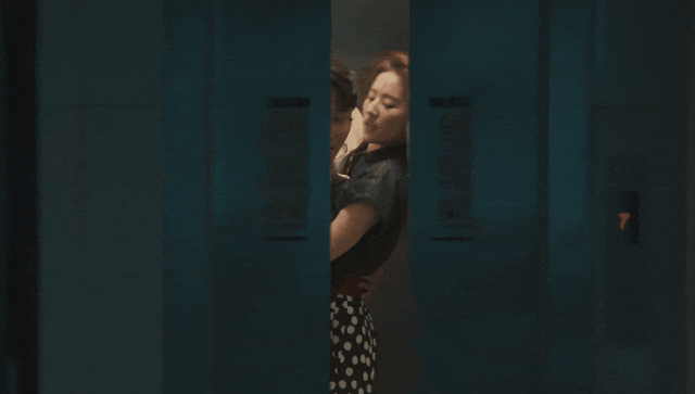 Bội thực cảnh hôn và cảnh ân ái trong phim của Lưu Diệc Phi.