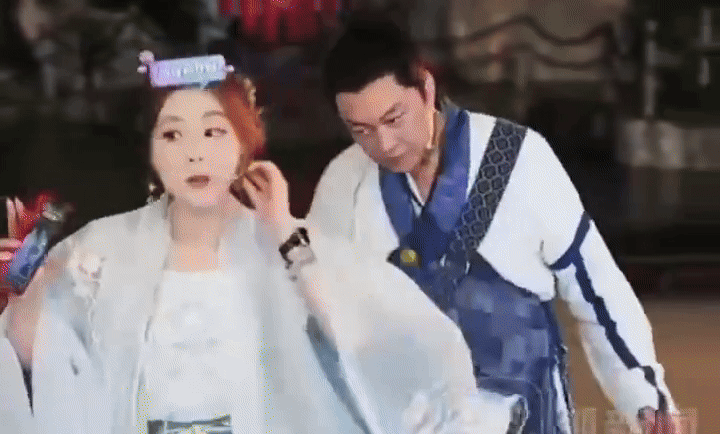 Mã Cảnh Đào ngất xỉu khi đang làm việc.