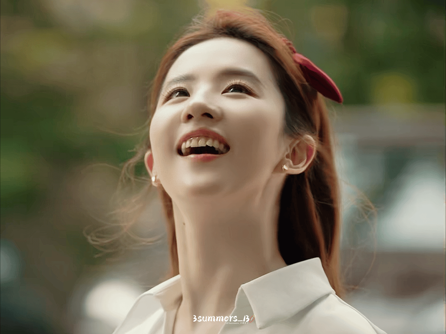 Lưu Diệc Phi thể hiện tốt chuyển biến tâm trạng của nhân vật. Lưu Diệc Phi thể hiện tốt chuyển biến tâm trạng của nhân vật.