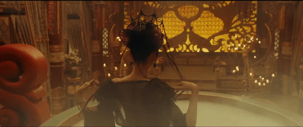 Tân họa bì do Trương Mông đóng chính nhiều cảnh nóng, kỹ xảo kém.