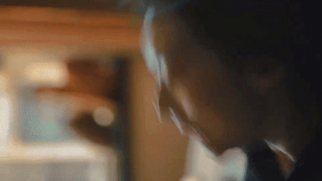 Hoàng Diệc Mai quá thành thục, vồn vã trong tình yêu.