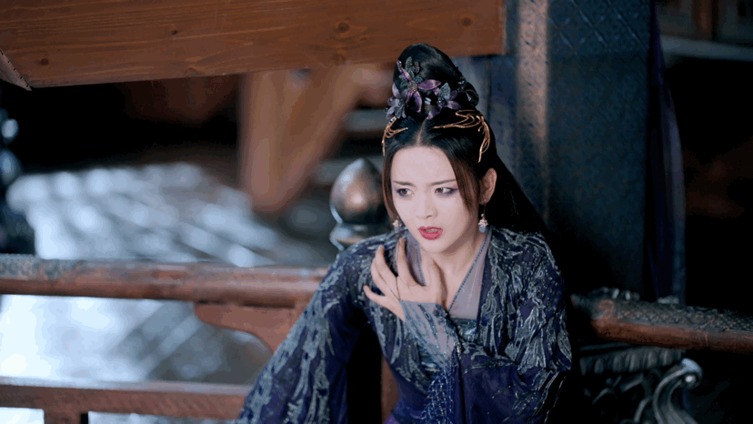 Dương Siêu Việt bị chê khóc không có nước mắt, diễn xuất trợn mắt nhíu mày. Dương Siêu Việt bị chê khóc không có nước mắt, diễn xuất trợn mắt nhíu mày.