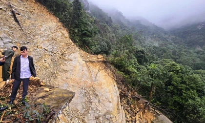 Sau sạt lở ‘khủng khiếp’, tuyến độc đạo lên đỉnh Bạch Mã giờ ra sao?