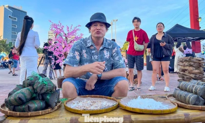 Khách Tây gói bánh chưng, nhảy sạp, đập niêu ở bờ biển Đà Nẵng