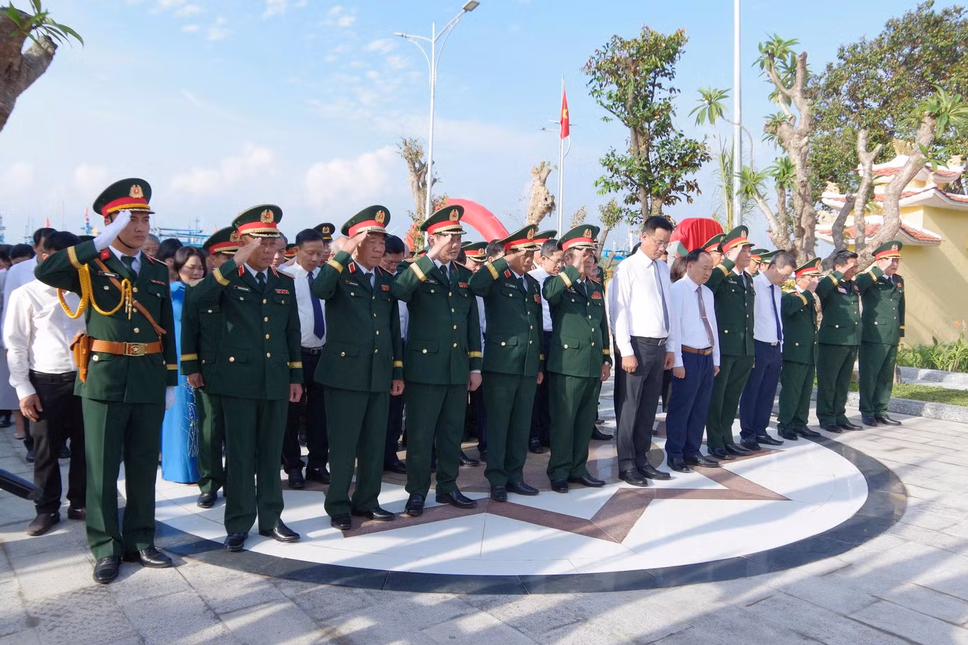 bo-chi-huy-quan-su-da-nang-6.jpg