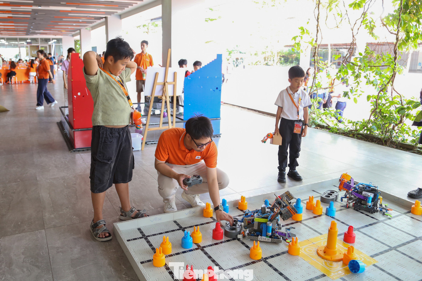 tp-hoc-sinh-trai-nghiem-stem-9.jpg