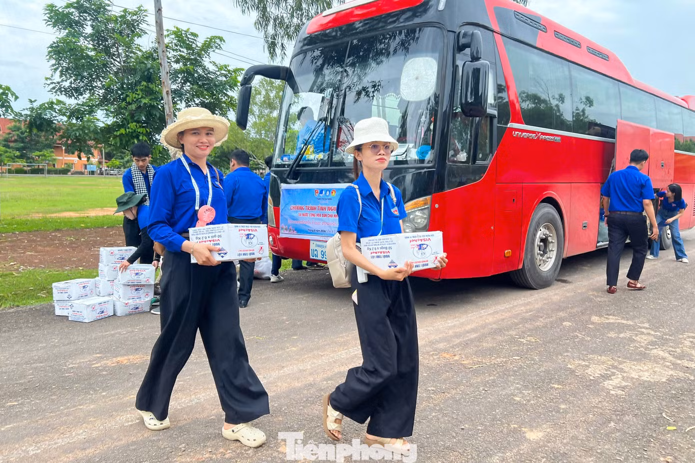 tp-da-nang-tinh-nguyen-lao-5.jpg