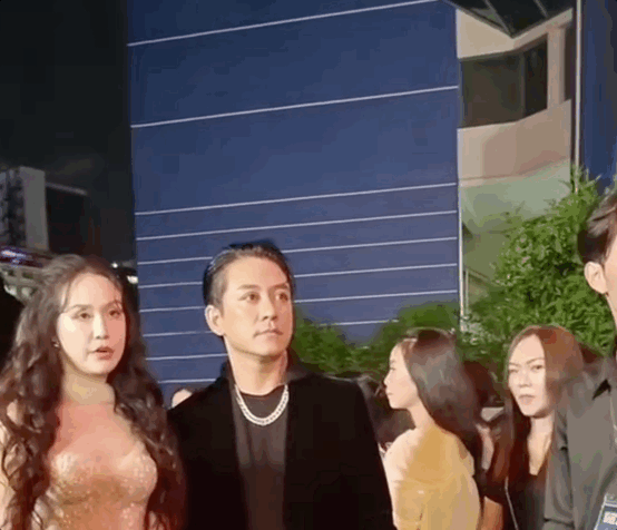 Khoảnh khắc Tuấn Hưng và vợ gây tranh cãi. Khoảnh khắc Tuấn Hưng và vợ gây tranh cãi.