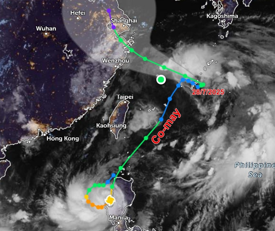 Đường đi và diễn biến phức tạp của bão Co-may. Ảnh: Zoom Earth, JMA/ NOAA/ CIRA, Himawari, JTWC. track.jpg