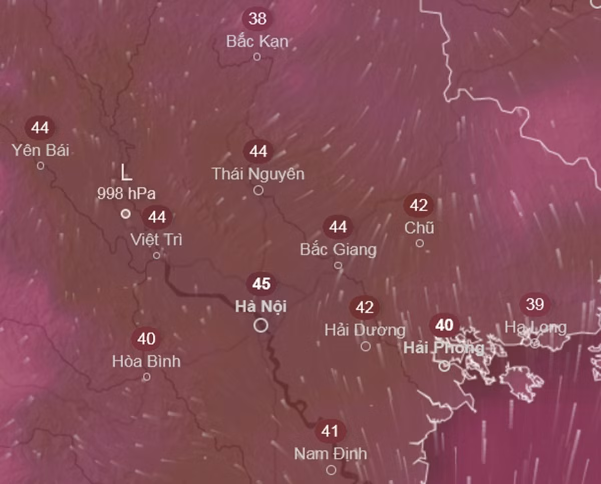 Hà Nội có nhiệt độ cảm nhận ngoài trời lên tới khoảng 45 độ C