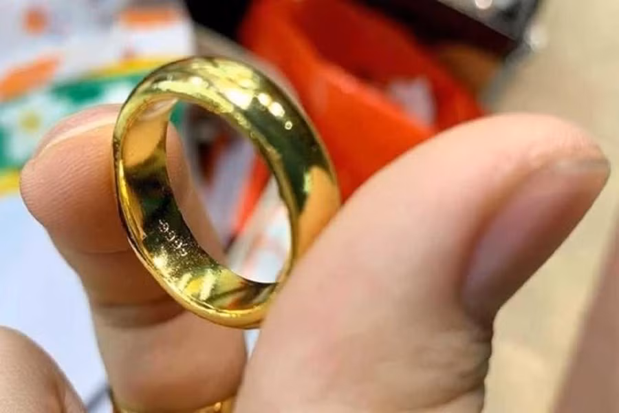 gold.jpg