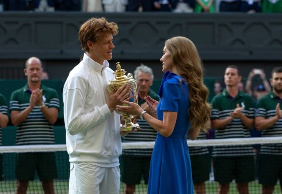 Công nương Kate trao giải cho vận động viên chiến thắng. Ảnh: Andrew Parsons. AELTC. cup.jpg