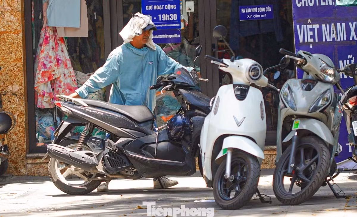 Thời tiết nóng ẩm đầu hè khiến con người dễ mệt mỏi