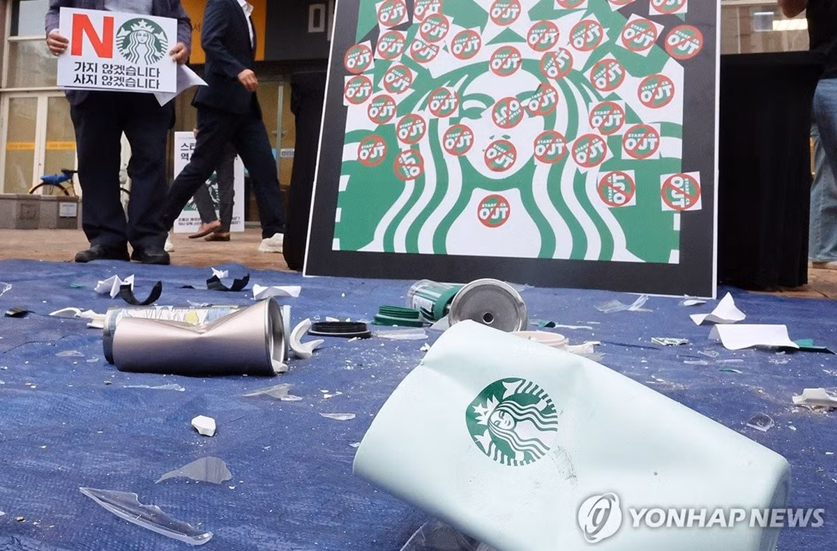 Người tiêu dùng Hàn Quốc kêu gọi tẩy chay Starbucks sau tranh cãi lịch sử