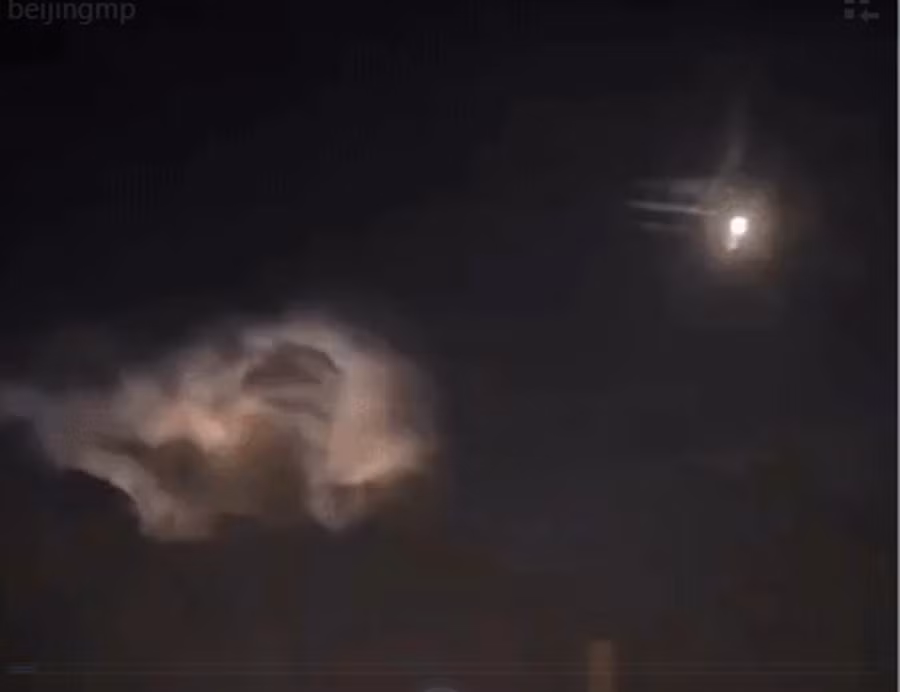 moon.jpg