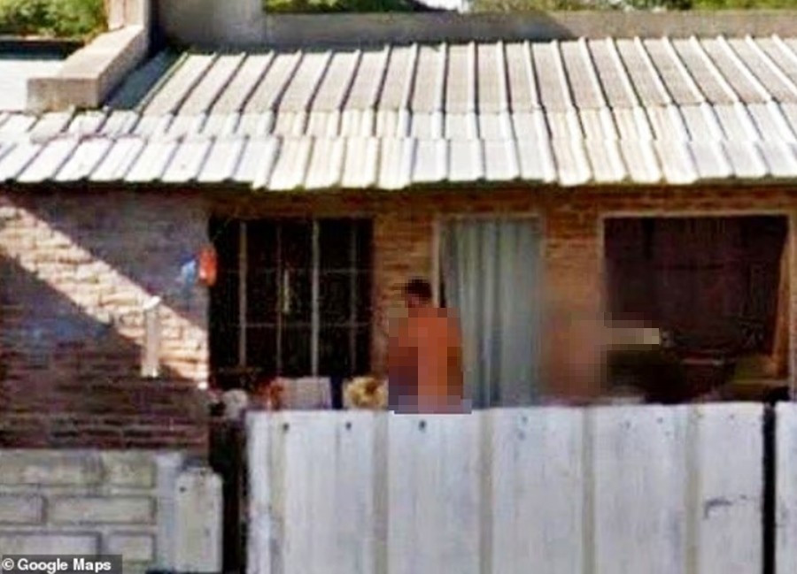 Ảnh được đăng trên Google Maps (được các trang báo xóa mờ một số chi tiết). Ảnh: Google Maps, Daily Mail. maps.jpg