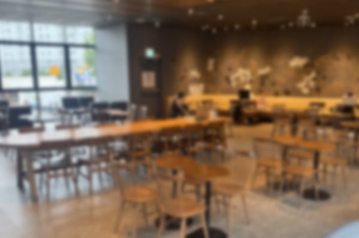 Cửa hàng Starbucks tại Hàn Quốc giữa tranh cãi về chương trình Tank Day