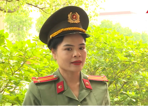 Trung tá Phạm Thị Liễu, đội trưởng Phòng Hồ sơ nghiệp vụ Công an tỉnh Lào Cai Trung tá Phạm Thị Liễu, đội trưởng Phòng Hồ sơ nghiệp vụ Công an tỉnh Lào Cai