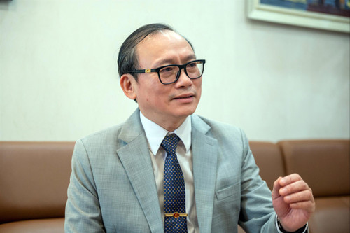 Tiến sĩ Đào Trung Hiếu Tiến sĩ Đào Trung Hiếu