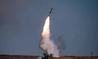 Ấn Độ chi hơn 1 tỷ USD mua tên lửa S-400 từ Nga