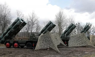 Ấn Độ cân nhắc mua thêm năm hệ thống 'rồng lửa' S-400 từ Nga