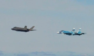 Tiêm kích tàng hình F-35 Ý áp sát máy bay quân sự Nga trên Biển Baltic