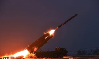 Chủ tịch Triều Tiên Kim Jong - un giám sát vụ phóng tên lửa hành trình chiến lược