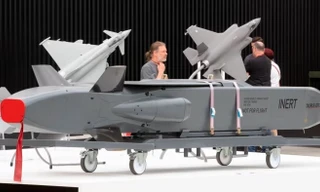 Ukraine sắp nhận vũ khí tầm xa từ Đức