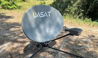 Ukraine tìm kiếm giải pháp thay thế Starlink của Mỹ