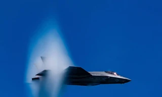 Trung Quốc tiết lộ lớp phủ thông minh, siêu bền cho máy bay tàng hình