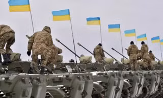 Tổng thống Zelensky: Ukraine cần 15 tỷ USD để mua vũ khí Mỹ