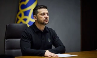 Tổng thống Ukraine Zelensky áp lệnh trừng phạt lên chuỗi cung ứng tên lửa, máy bay không người lái của Nga