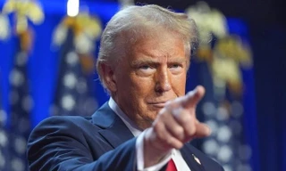 Tổng thống Mỹ Trump: ‘Sóng lớn’ trong chiến dịch nhằm vào Iran sắp đến