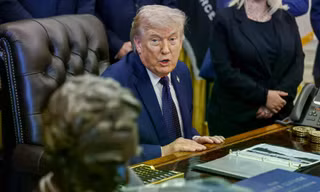 Tổng thống Mỹ Trump họp khẩn với lãnh đạo dầu khí giữa lúc bế tắc với Iran