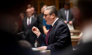 Tổng Thống Mỹ và Thủ tướng Anh điện đàm về eo biển Hormuz