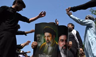 Người dân Iran đổ về Tehran trước lễ tang cố Lãnh tụ tối cao Ali Khamenei