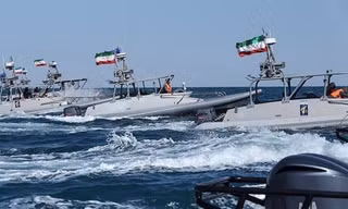 Iran tuyên bố không bao giờ từ bỏ quyền kiểm soát eo biển Hormuz