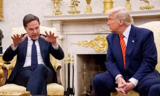 Mỹ cân nhắc việc rút khỏi NATO