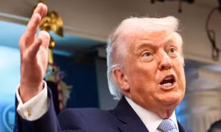 Tổng thống Mỹ Trump từ chối đưa ra mốc thời gian chấm dứt xung đột, bác bỏ kịch bản tấn công hạt nhân Iran