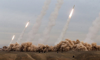 Iran phóng loạt tên lửa đạn đạo, siêu thanh nhằm vào các mục tiêu của Mỹ và Israel