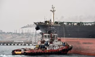 Mỹ bắt đầu dỡ dầu từ tàu Marinera bị thu giữ