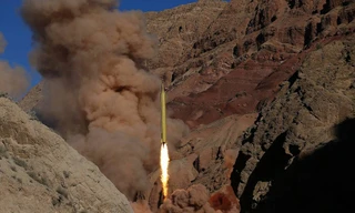 Iran tuyên bố phóng tên lửa tấn công lực lượng Mỹ tại Kuwait