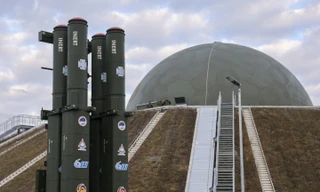 Nhiều UAV lạ xuất hiện trên căn cứ đặt hệ thống phòng thủ Arrow-3 của Đức