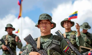 Mỹ điều khí tài đến Caribe, Venezuela đặt quân đội trong tình trạng báo động