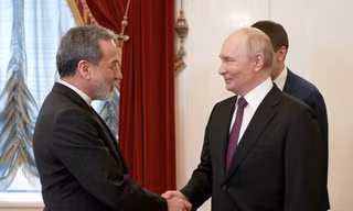 Đàm phán với Mỹ đình trệ, Ngoại trưởng Iran gặp Tổng thống Nga