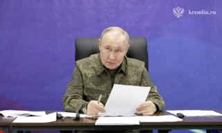 Nga cùng lúc tuyên bố kiểm soát hai thành phố trọng điểm trong chiến dịch ở Ukraine