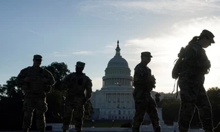 Chính phủ Mỹ đóng cửa: Nhà Trắng gây sức ép, 'đóng băng' tiền tài trợ cho các bang Dân chủ