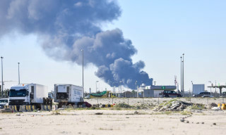 Các nước vùng Vịnh chao đảo vì 'mưa hỏa lực' của Iran