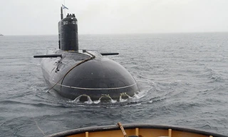Nga bác tin tàu ngầm gặp sự cố, phải nổi lên ngoài khơi nước Pháp