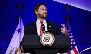 Mỹ nói đã bảo vệ Greenland, kêu gọi hòn đảo chia sẻ tài nguyên